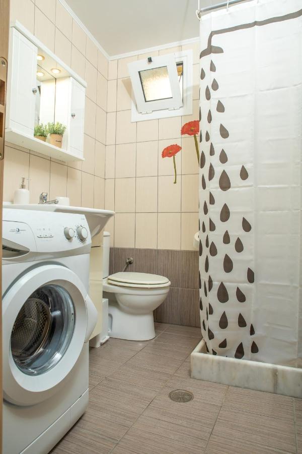 Warm Studio Apartment In Heraklion ภายนอก รูปภาพ