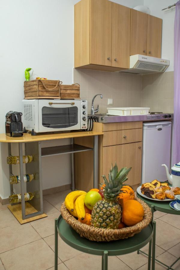 Warm Studio Apartment In Heraklion ภายนอก รูปภาพ